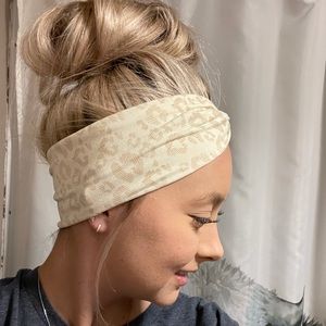 Front twist stretch headbands- New/multiple of each color available!